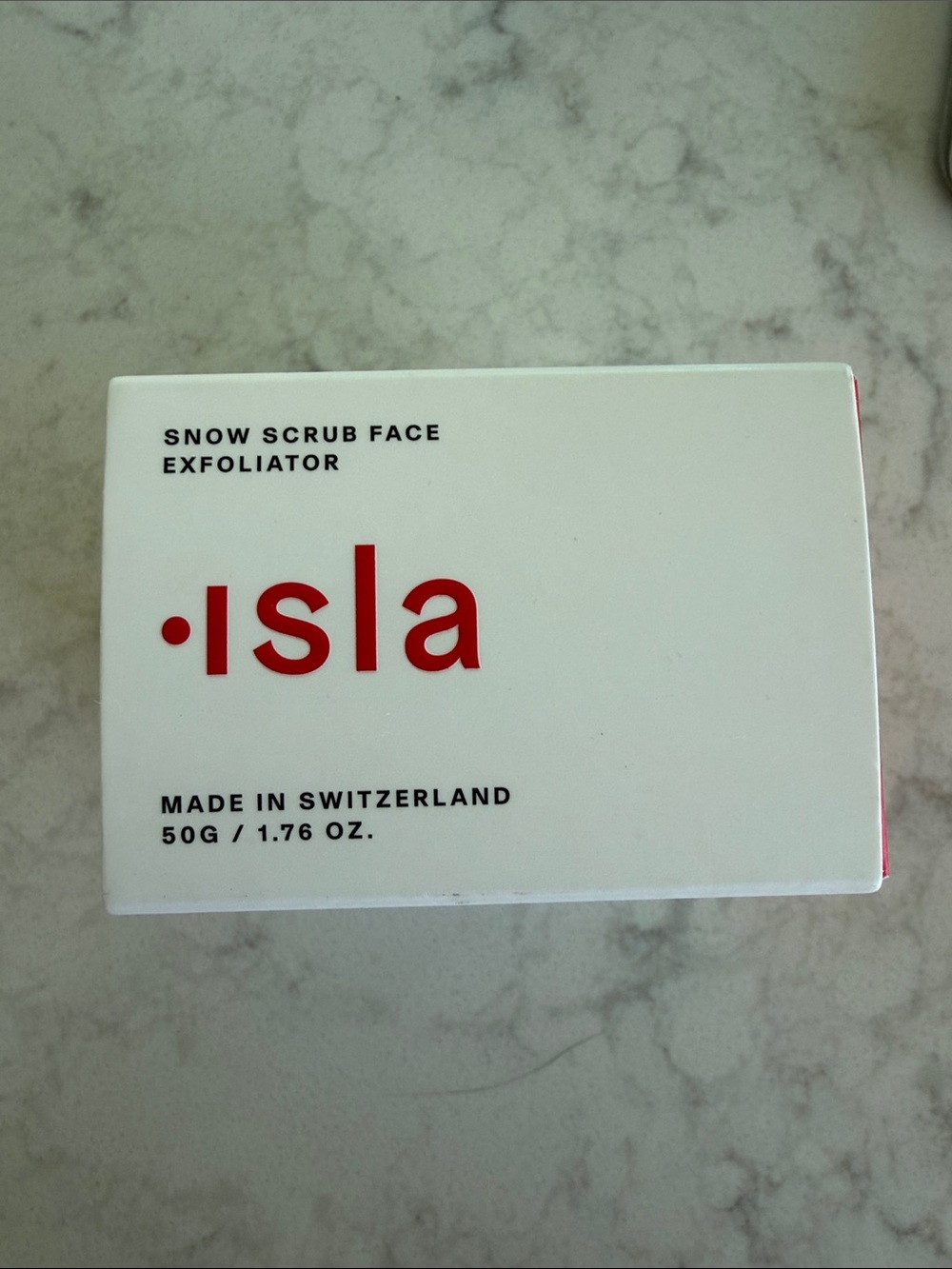 Isla Snow Scrub Face Exfoliator - made in Switzerland